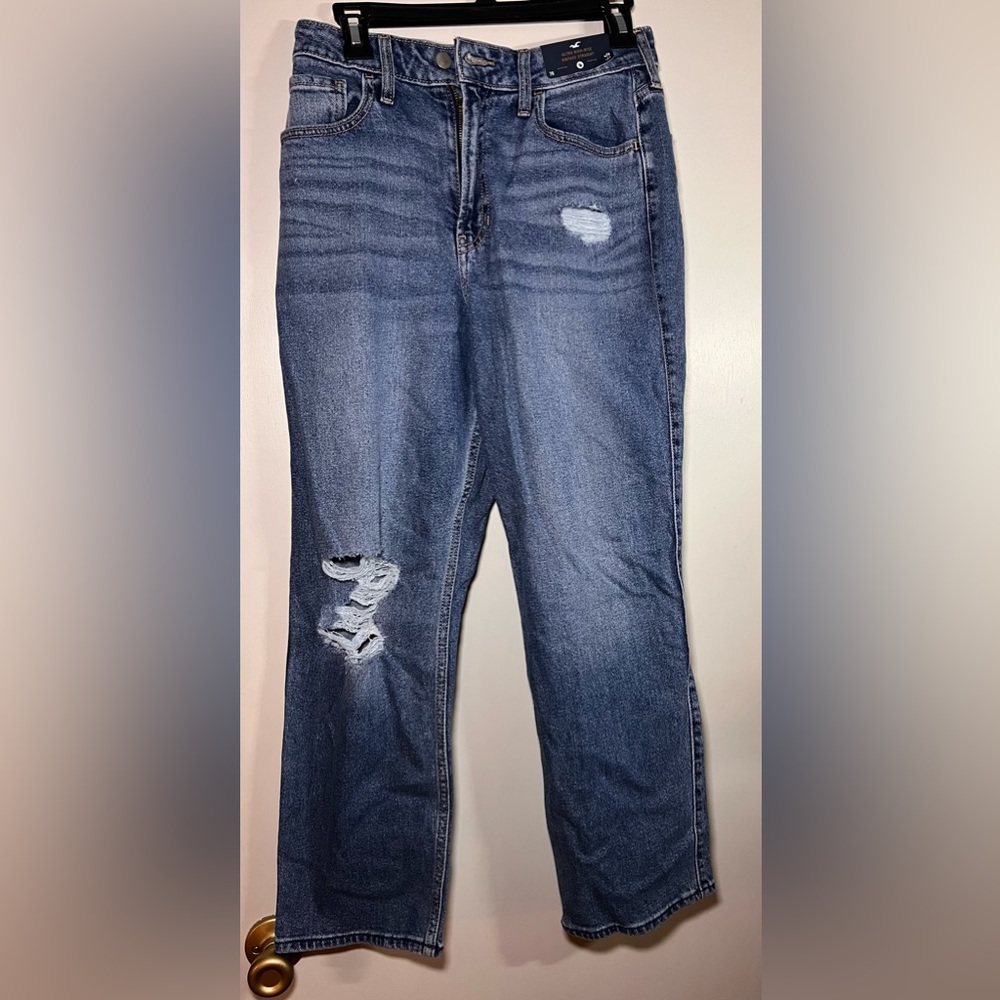 Hollister NWT Ultra High Rise Vintage Straight Jeans, 7R